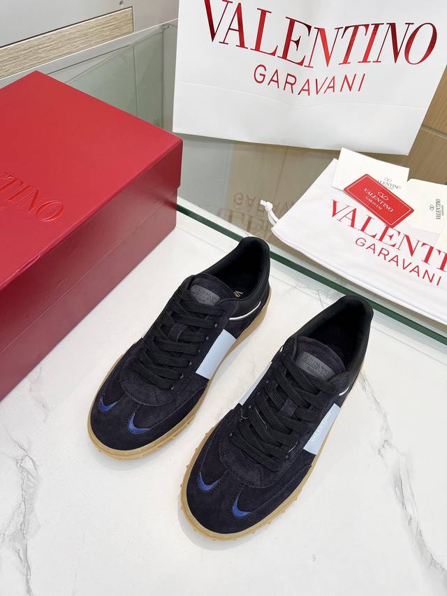 Vltn 休闲鞋 2024最新款德训鞋 爱不释手 精工细节牛皮铆钉运动鞋 复古时尚 简约高级 随意搭配 原版大底35-40.男39-46